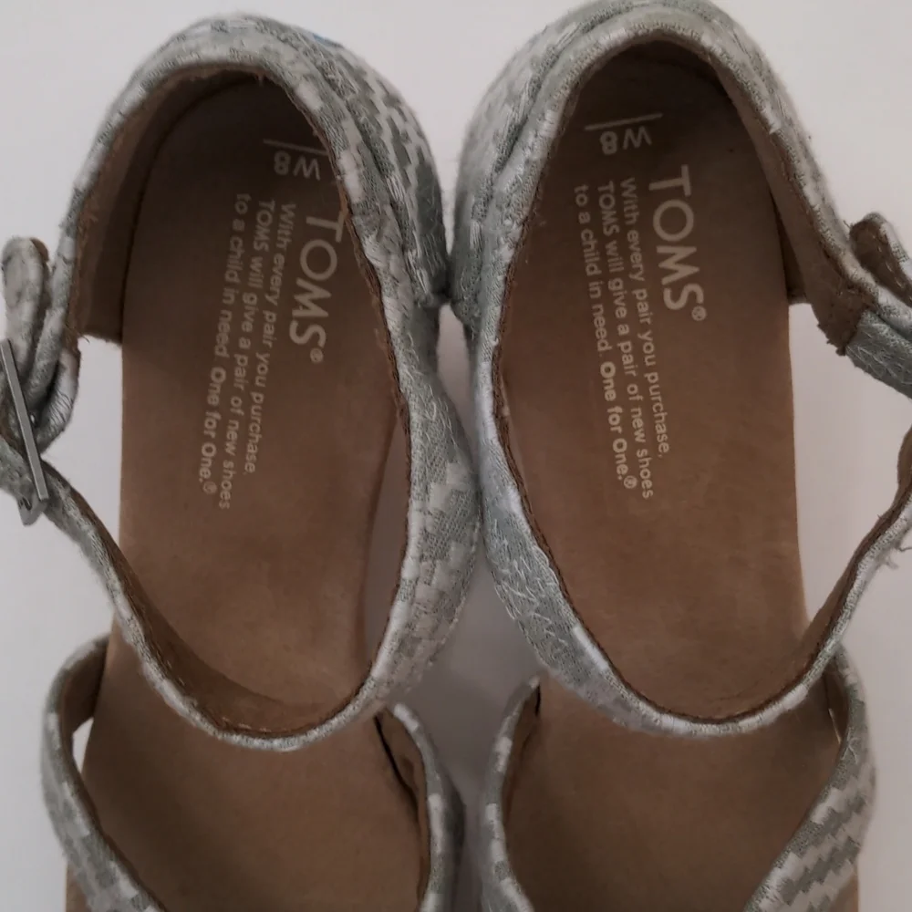 𝅺toms Sienna Aztec Wedges Green White 8